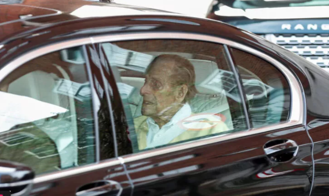 100 yaşındaki Prens Philip, 28 gün sonra hastaneden taburcu edildi