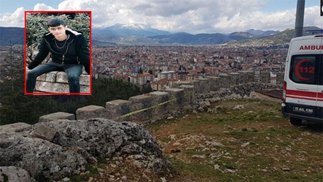 17 yaşındaki genç kızı boğazından bıçaklayarak öldürdü