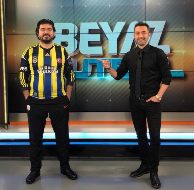 Galatasaraylı Rasim Ozan Kütahyalı, canlı yayına Fenerbahçe formasıyla çıktı