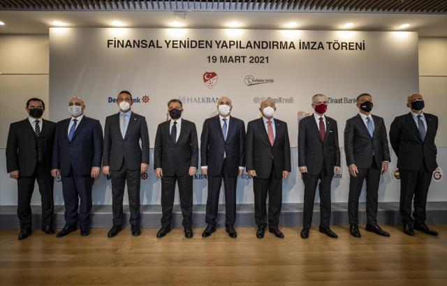 Dört büyük kulüp ile Bankalar Birliği ile 7+2 yıllık anlaşma imzaladı