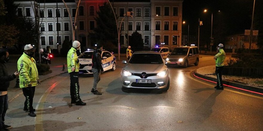 Kısıtlamalara uymayan 22 bin 810 kişiye ceza