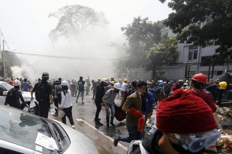 Myanmar'da Güvenlik Güçlerinin Gece Yarısı Baskınlarında 6 Kişi Öldürüldü