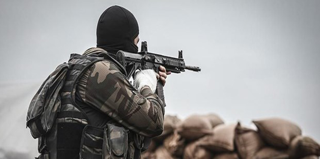 Pkk'dan Kaçan Bir Örgüt Mensubu İkna Yoluyla Teslim Oldu