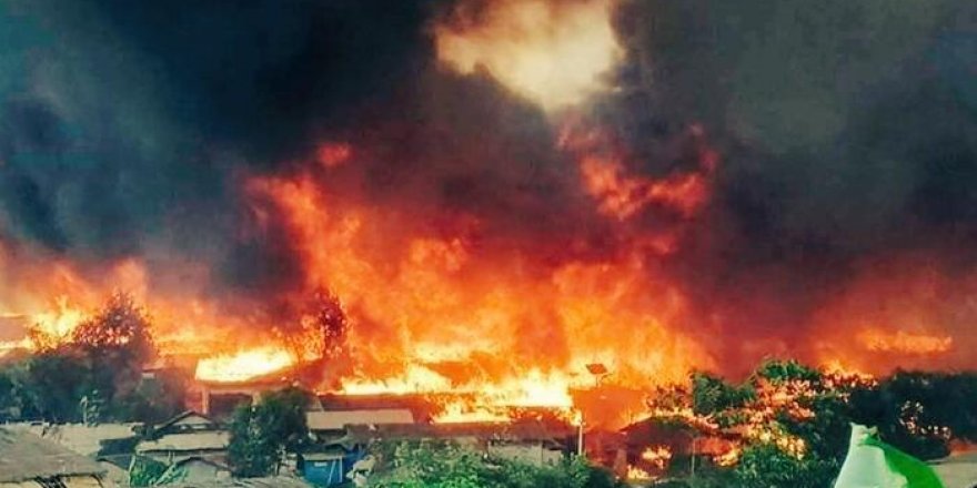 Arakanlı kampında büyük yangın