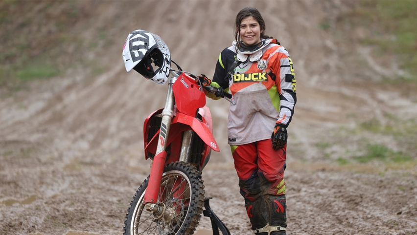 Genç Sporcu Irmak Yıldırım, Dünya Kadınlar Motokros Şampiyonası'nda Mücadele Edecek
