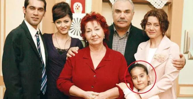 Yaprak Dökümü'nün Ayşe'si bir değişti pir değişti!