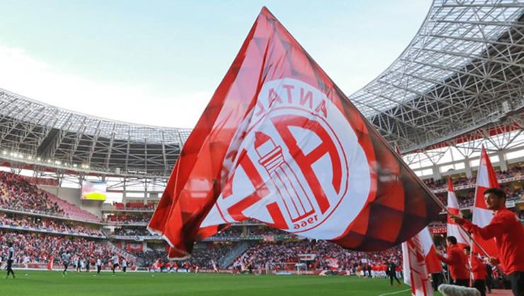 Antalyaspor, Kulübe Gelir Getirmek Amacıyla 'Bayrak Kampanyası' Başlattı