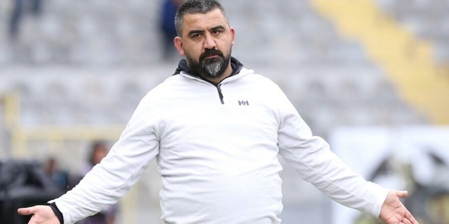 Ümit Özat açtı ağzını yumdu gözünü