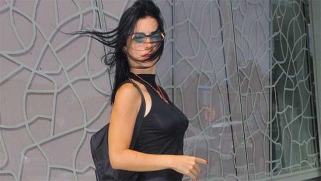 Merve Boluğur'un bedava tatil için otelcilere mesaj attığı ortaya çıktı