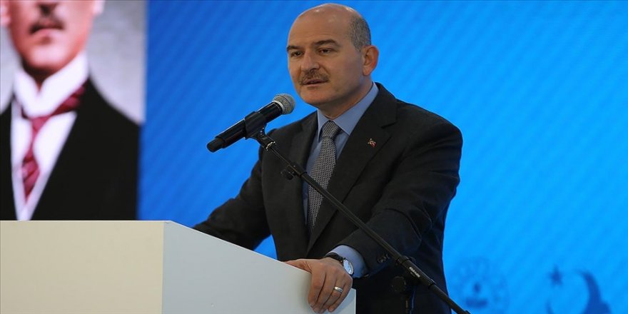 İçişleri Bakanı Soylu: 2020'de yakalanan düzensiz göçmen sayısı 122 bin 302'ye düştü