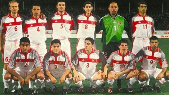 Fenerbahçe'nin ve Milli Takım'ın eski futbolcusu, FETÖ'den ifadeye çağrıldı