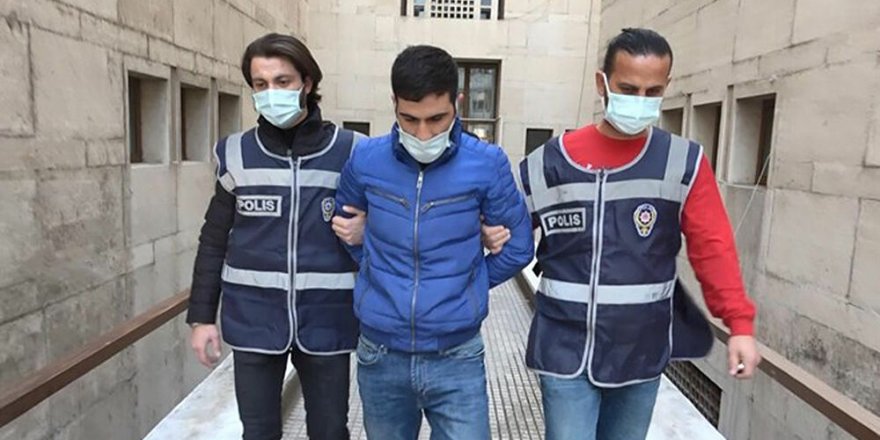 Otomobilinde uyuşturucu bulunan sürücü, sevgilisini bırakıp kaçtı