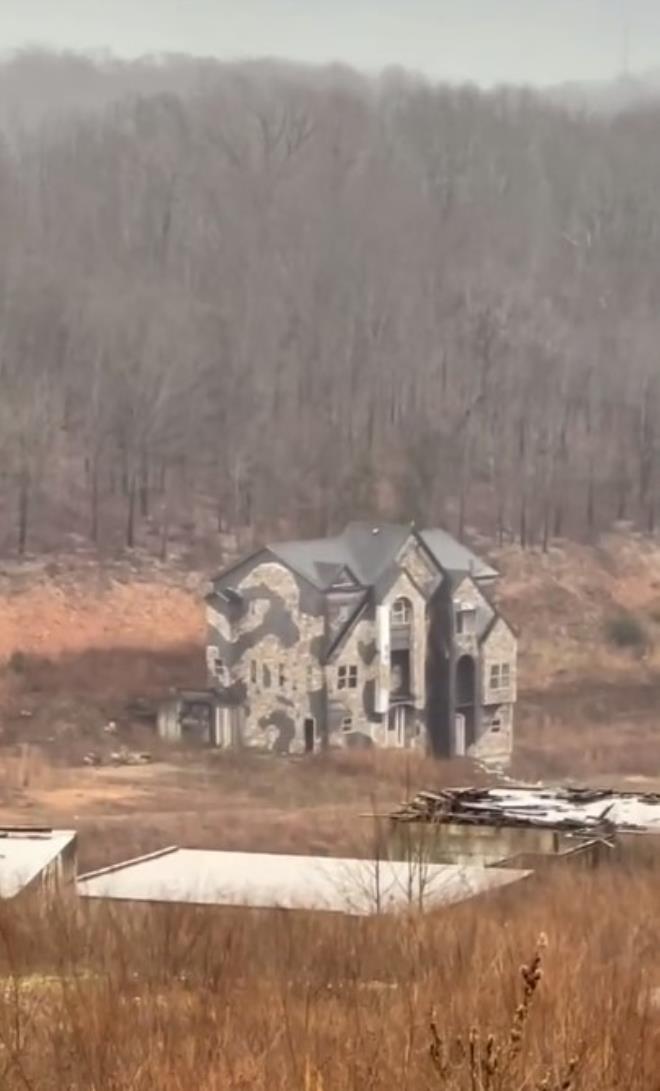 Görenler sınırı geçemiyor!