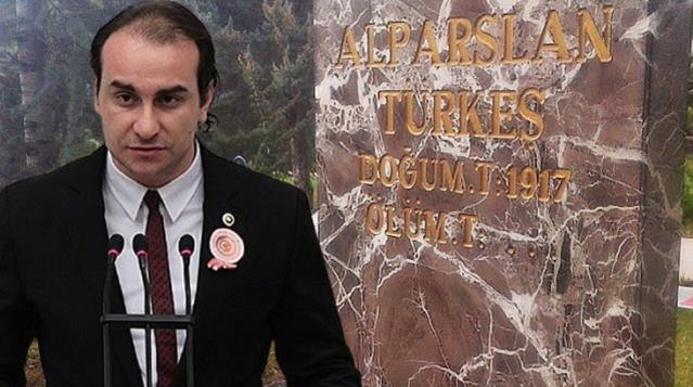 Türkeş'in oğlu, babasının ölüm yıl dönümünde kabir ziyaretine alınmadı!