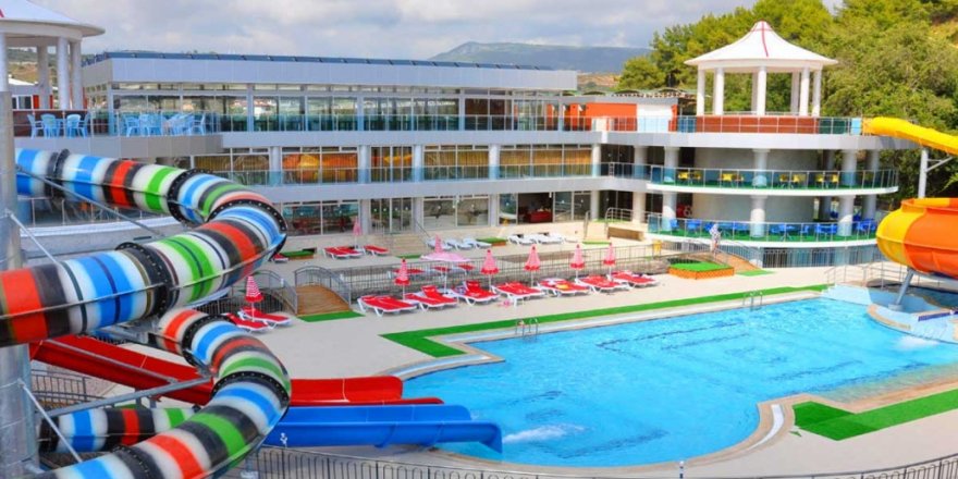 'Türkiye'de koronavirüs vakalarındaki artış Rus turistleri durdurmuyor'