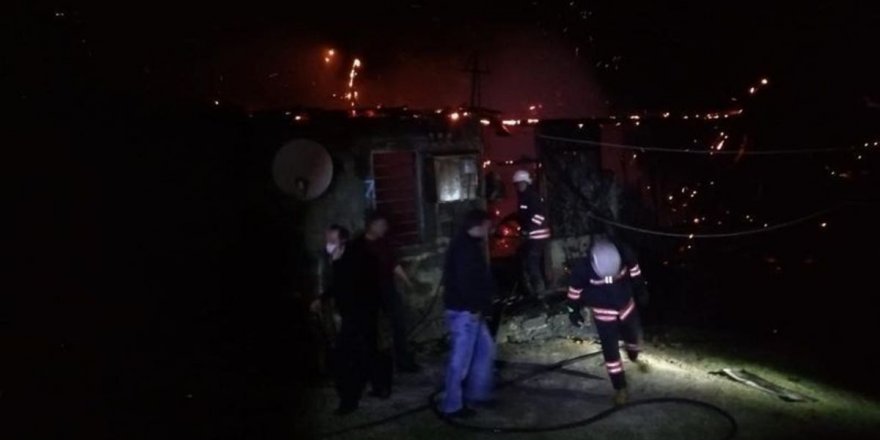 Babasının yanan evde olduğunu zanneden kadın, kalp krizinden hayatını kaybetti