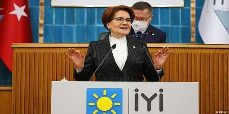 Akşener: İktidar, darbe edebiyatıyla 4 gün daha milletin dertlerini konuşmaktan kurtuldu