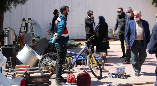 Böyle hırsızlık görülmedi! Ünlü dizi oyuncularının cevizlerini bile çalmış