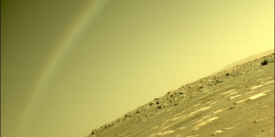 NASA'dan, Mars'tan gelen 'gökkuşağı' fotoğrafına ilişkin açıklama