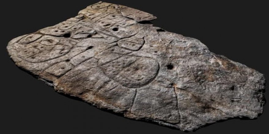 Fransa’da bulunan taş levha Avrupa’nın en eski üç boyutlu haritası olabilir
