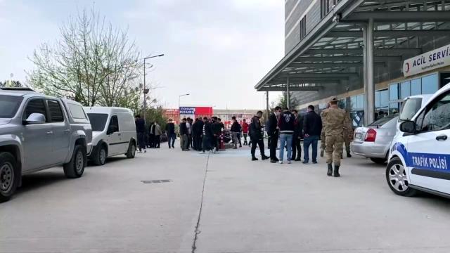 İki aile arasında alacak verecek meselesi yüzünden çıkan kavgada ağır tablo.