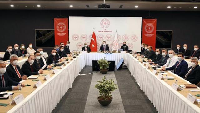 Sağlık Bakanı Koca: Ülkemizdeki vakaların yaklaşık yüzde 40'ı İstanbul'da