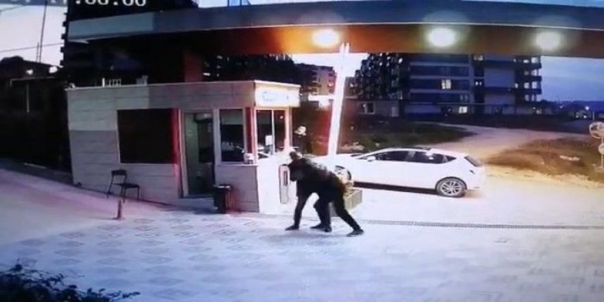 Güvenlikçiye öldüresiye dayak! Sebebi akılalmaz