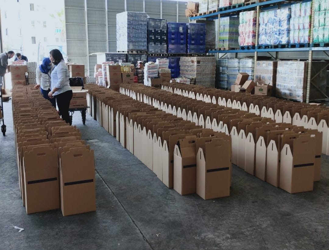 KUŞADASI BELEDİYESİ’NDEN 4 BİN AİLEYE RAMAZAN YARDIMI