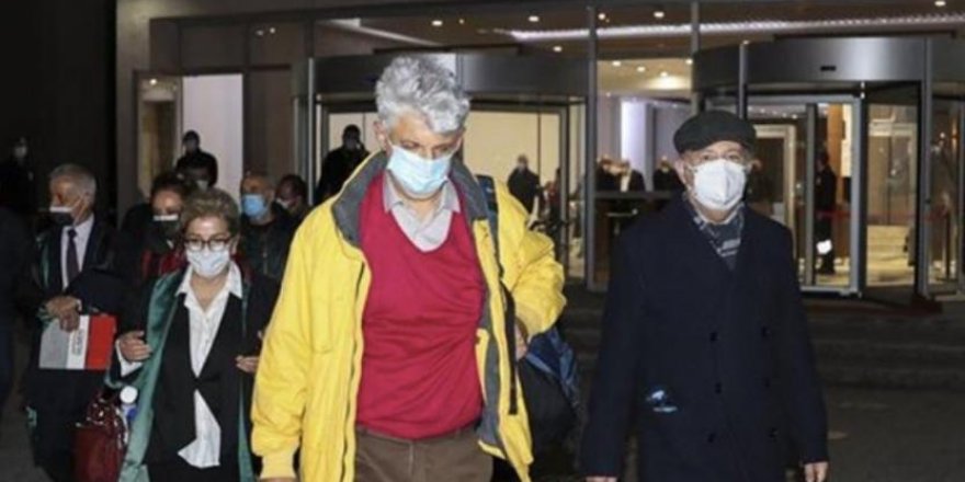 Amirallere elektronik kelepçe