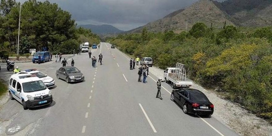 Tatile giden özel otomobiliyle seyahat edebilecek mi! İşte cevabı