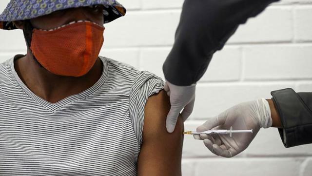 Afrika ülkeleri koronavirüs aşılarının ilk dozunu kullandı ancak ikinci dozlar ortada yok