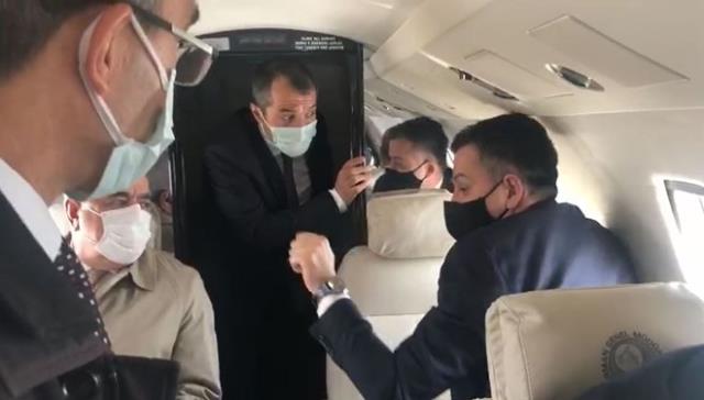 Tarım ve Orman Bakanı Pakdemirli'nin de bulunduğu uçak arıza nedeniyle acil iniş yaptı