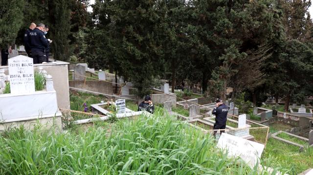 Dua etmek için gittiği aile mezarlığında kayıp oğlunun cesedini buldu
