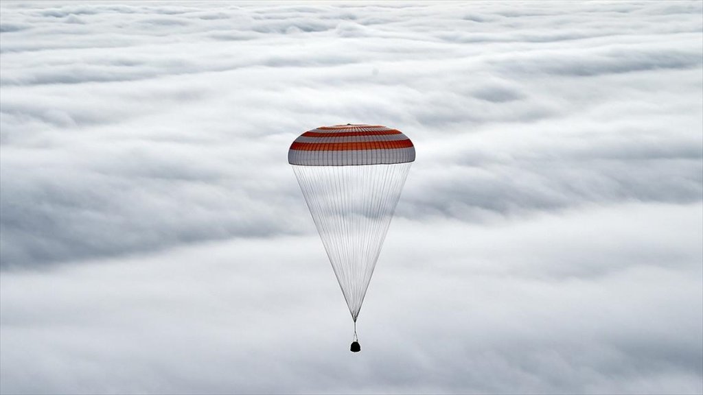 Soyuz Ms-17 Uzay Aracıyla 3 Astronot Dünyaya Döndü