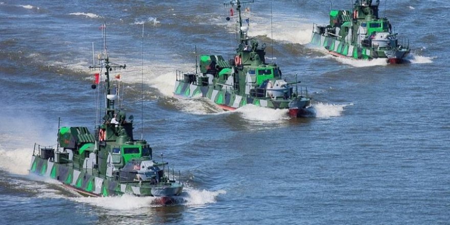 İngiliz Donanması, Ukrayna'yla dayanışma adına iki gemisini Karadeniz'e gönderecek