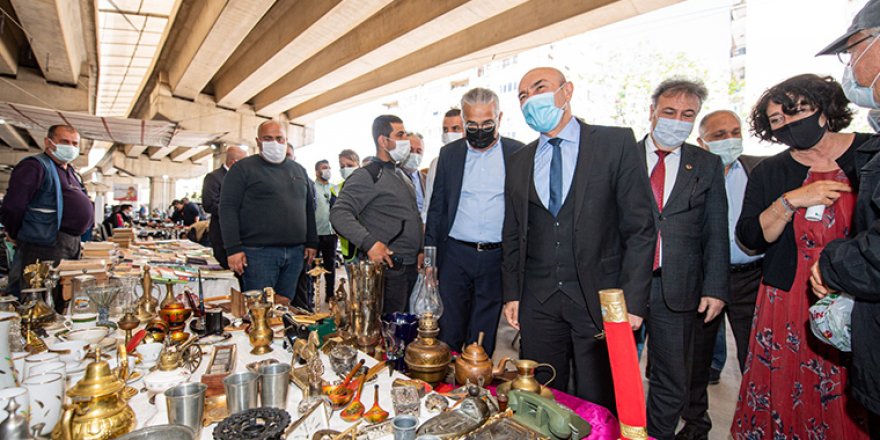 Tunç Soyer ikinci el pazarını ziyaret etti