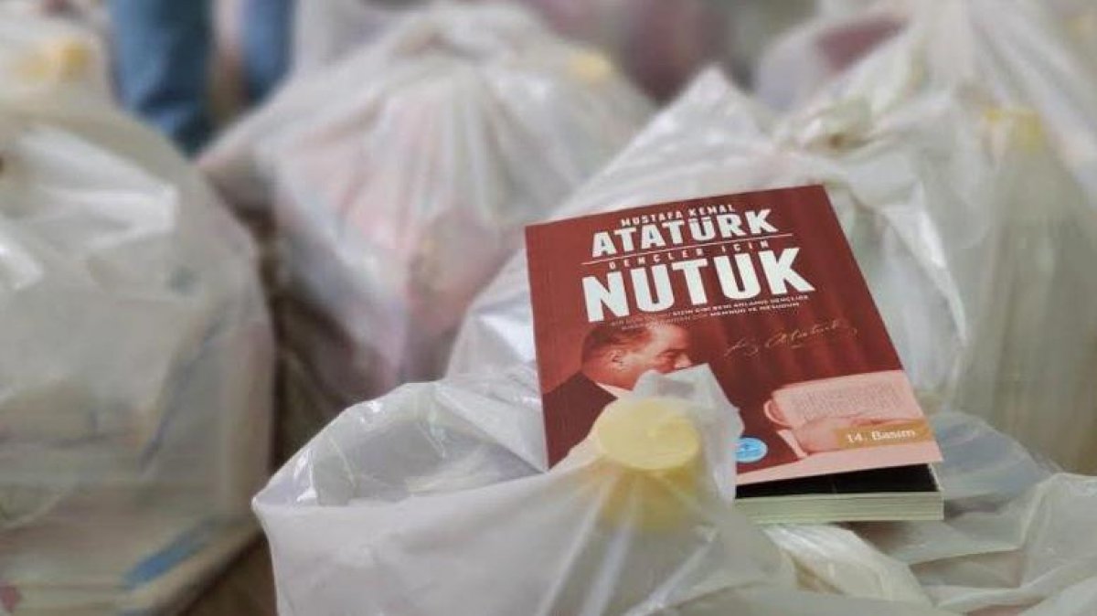 Nutuk'u yasaklayan müdür görevden alındı