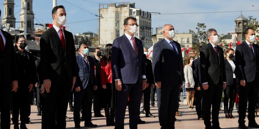 İmamoğlu, 23 Nisan’ın 101’nci yıldönümünde Taksim’deydi