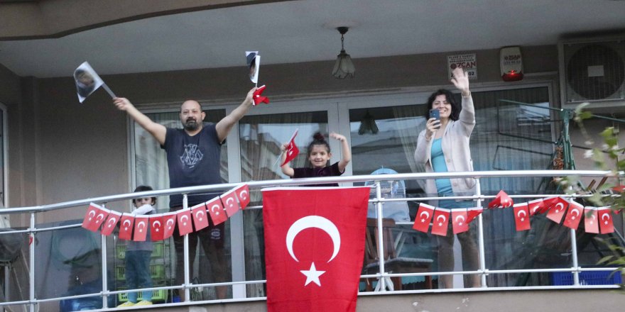 Aydın Büyükşehir Belediyesi Bayram Coşkusunu Evlere Taşıdı