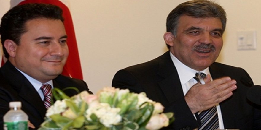 Babacan ve Gül'den Biden için farklı tepki