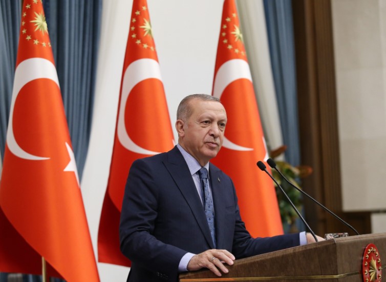 Erdoğan, Çanakkale Kara Savaşlarının 106. yıl dönümü dolayısıyla bir mesaj yayımladı