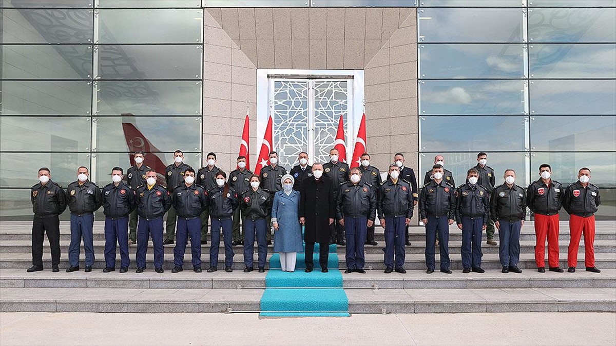 Cumhurbaşkanı Erdoğan Pilotlarla Bir Araya Geldi