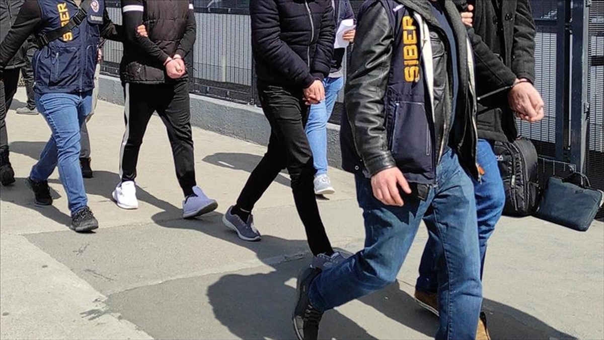 Thodex Soruşturmasında Gözaltına Alınan 16 Kişinin Emniyetteki İşlemleri Sürüyor