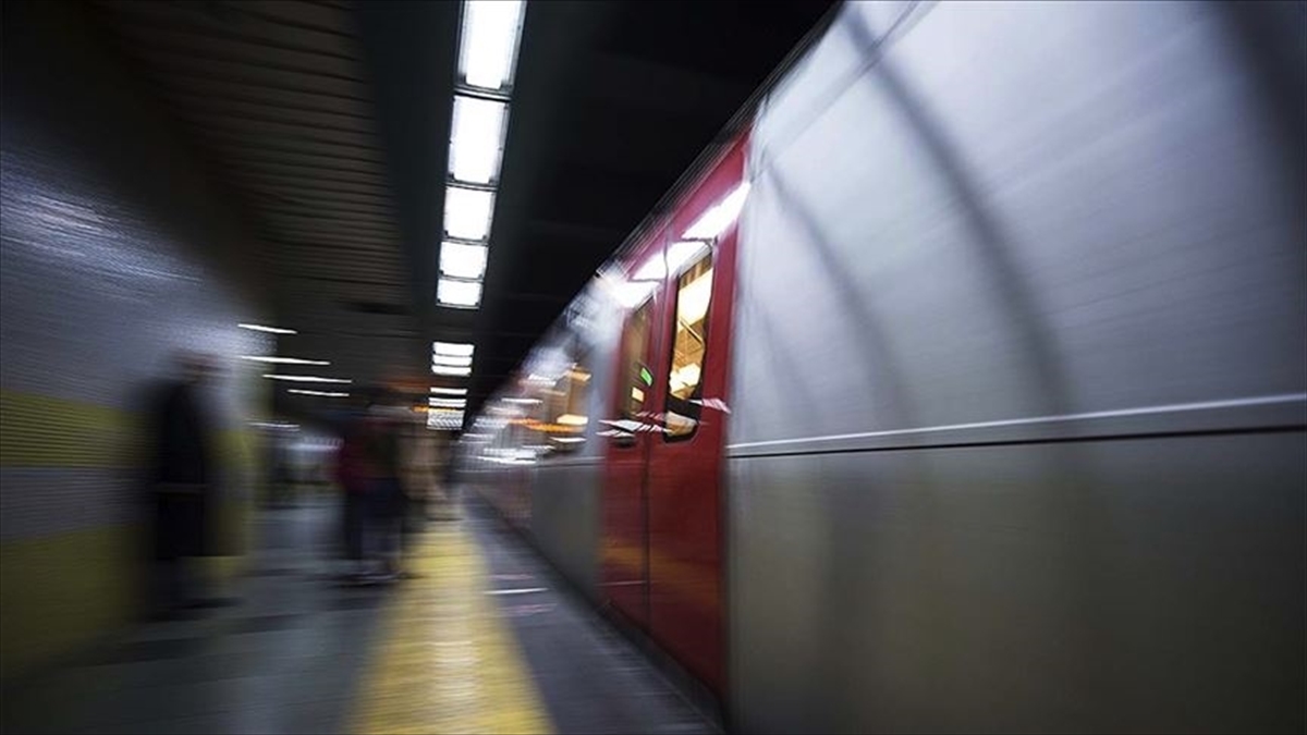 Yht, Marmaray, Başkentray Ve Bölgesel Yolcu Treni Seferleri 'Tam Kapanma' Dolayısıyla Yeniden Düzenlendi