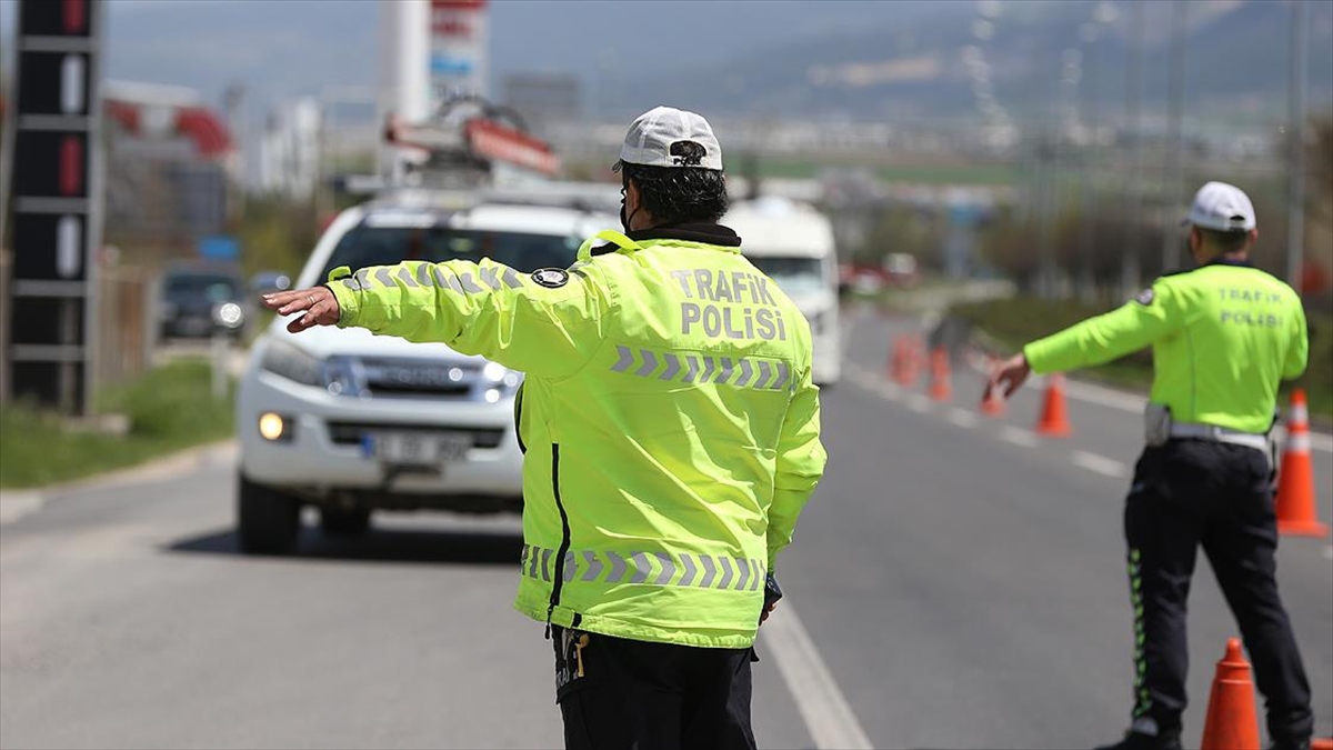El Yazısıyla Doldurulan Çalışma İzni/görev Belgelerine Sıkı Denetim