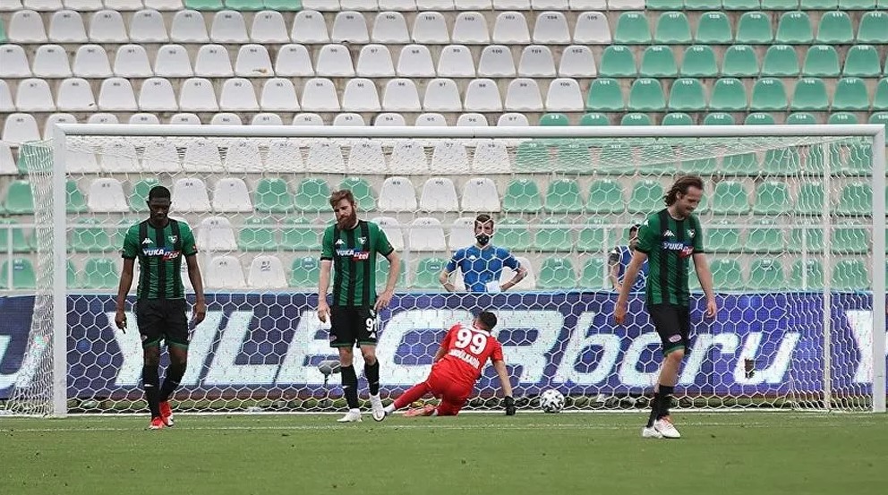 Süper Lig'e de ilk veda eden takım Denizlispor