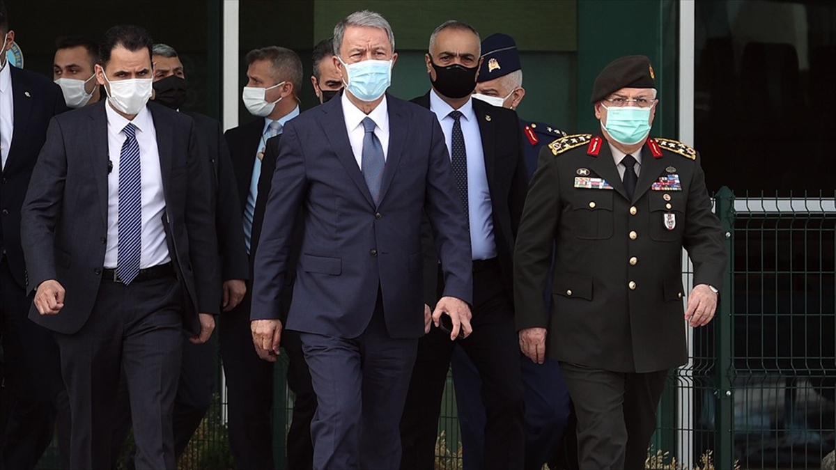 Milli Savunma Bakanı Akar Libya'nın Başkenti Trablus'a Gitti