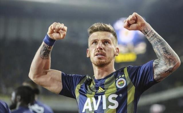 Serdar Aziz, sosyal medya hesabından her şeyi sildi