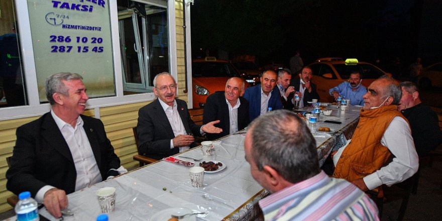 Kılıçdaroğlu ve Yavaş taksicilerle iftarda buluştu