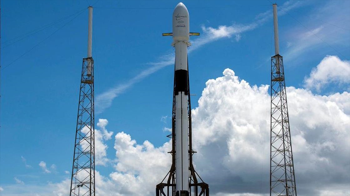 Spacex 'Yıldız Savaşları Günü'nde 60 Starlink Uydusunu Uzaya Yolladı